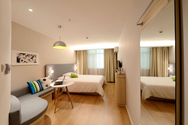 Hotel failures Hotel maintenance
